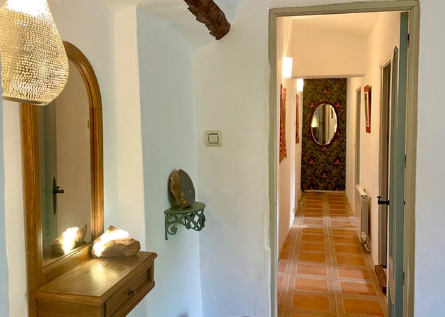 Image No.28-4 Bed House for sale