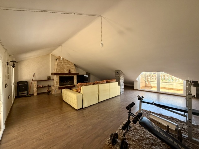 Image No.32-4 Bed Villa for sale