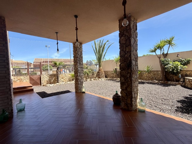 Image No.5-4 Bed Villa for sale
