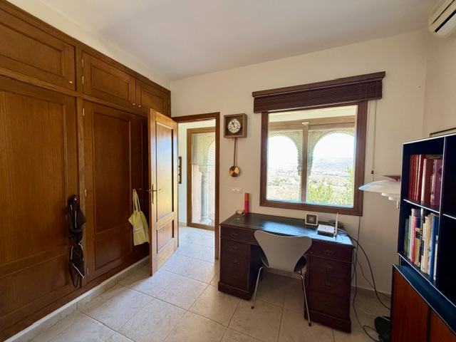 Image No.20-3 Bed Villa for sale
