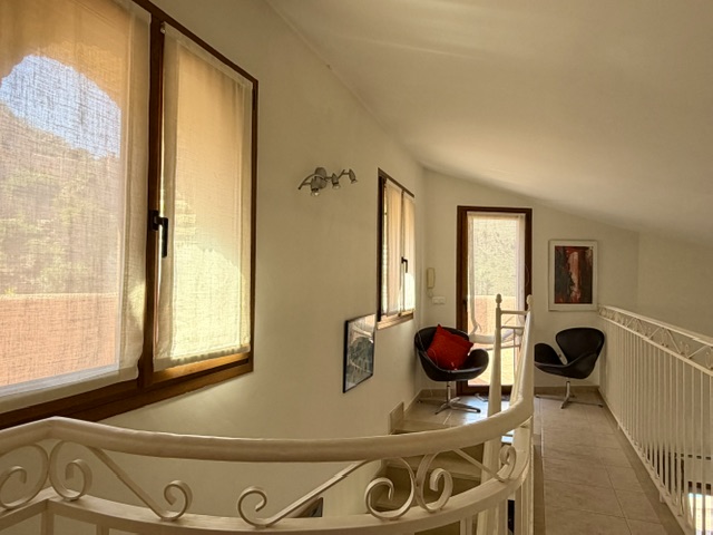Image No.29-3 Bed Villa for sale