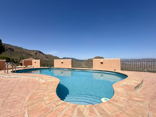Image No.42-3 Bed Villa for sale