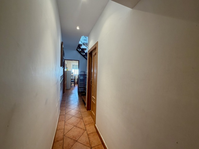 Image No.10-3 Bed Townhouse for sale