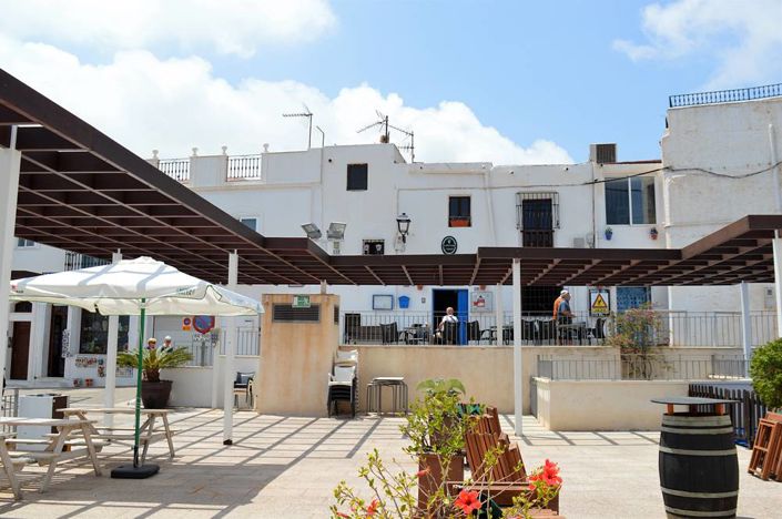 Image No.2-2 Bed Commercial for sale