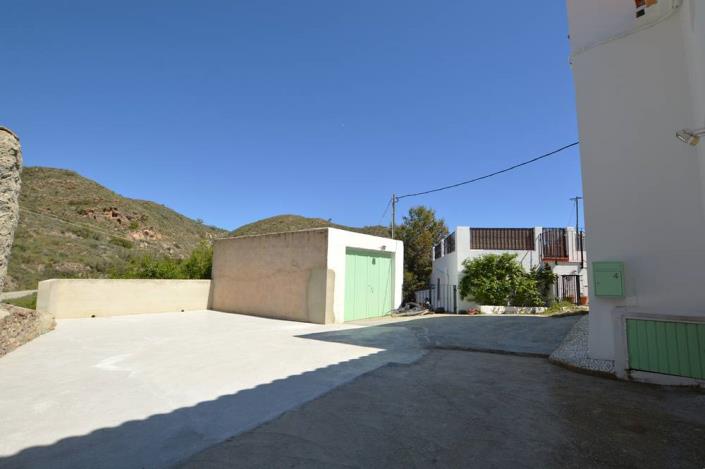 Image No.47-6 Bed Country House for sale