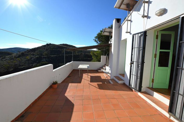 Image No.15-6 Bed Country House for sale