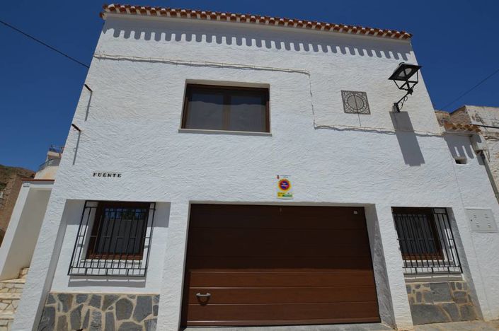Image No.3-Maison de village de 2 chambres à vendre