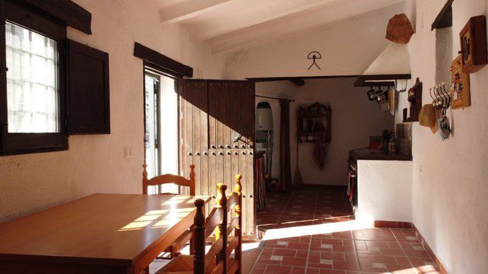 Image No.9-3 Bed Property for sale