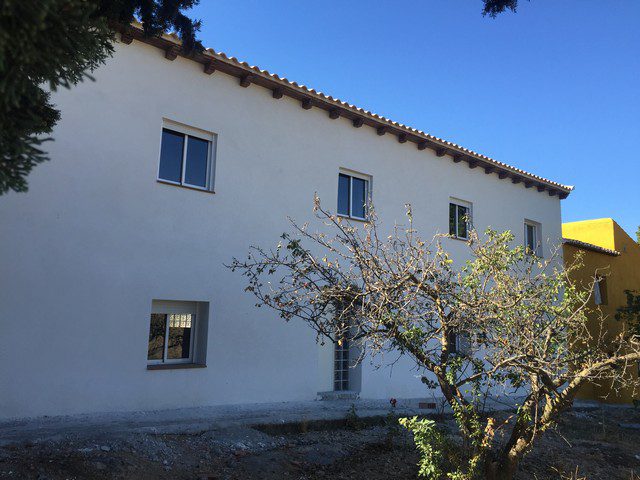 Image No.10-6 Bed Property for sale