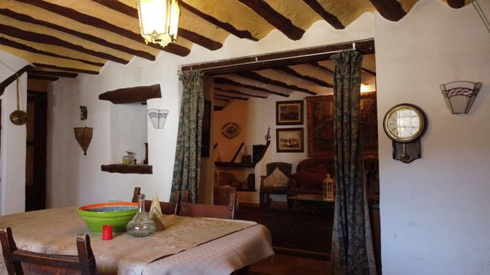 Image No.14-4 Bed Property for sale