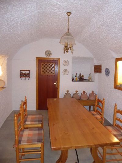 Image No.19-4 Bed House for sale