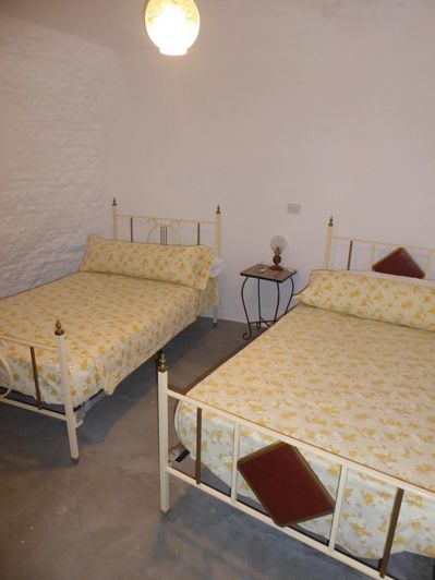 Image No.7-4 Bed House for sale