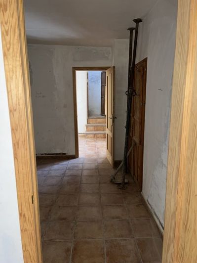 Image No.24-3 Bed Property for sale