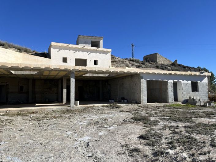 Image No.5-8 Bed House for sale