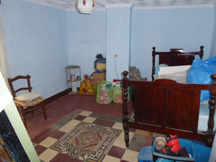 Image No.26-5 Bed Property for sale