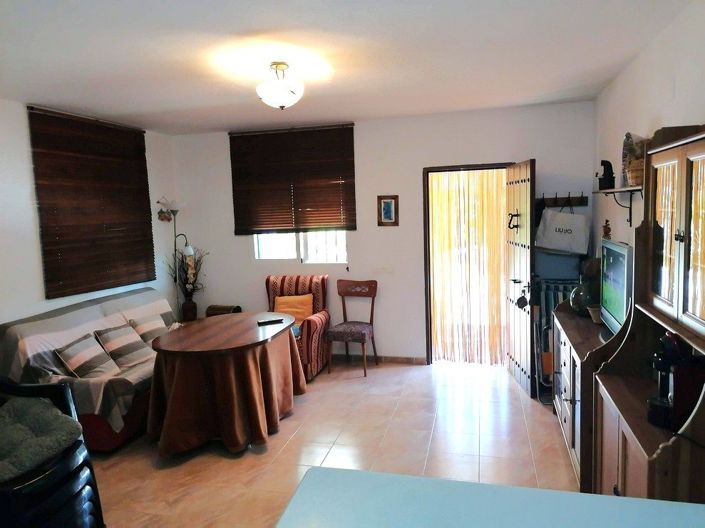 Image No.14-1 Bed Property for sale