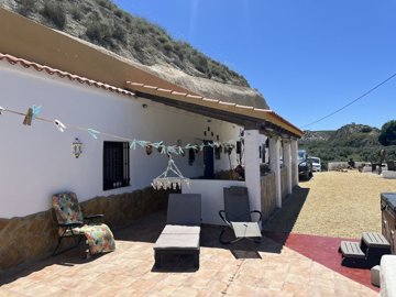 v3157-cave-house-cullar-004