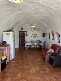 v3157-cave-house-cullar-006