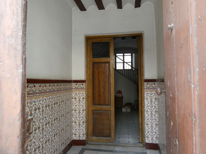 Image No.4-8 Bed Property for sale