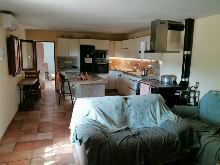 Image No.11-3 Bed Property for sale