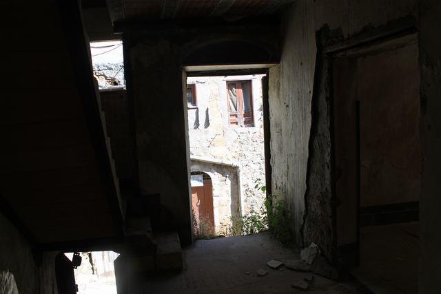 Image No.4-2 Bed Townhouse for sale