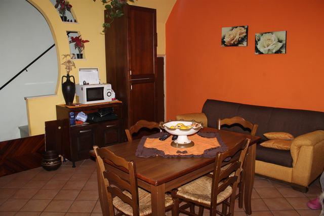 Image No.2-Maison de ville de 1 chambre à vendre
