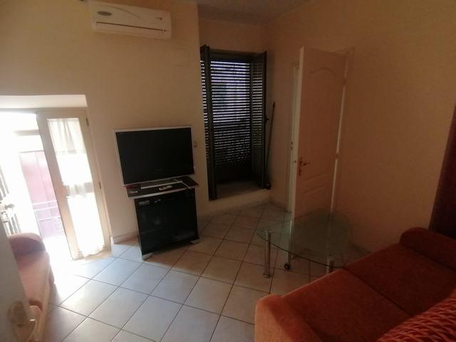 Image No.4-2 Bed House for sale