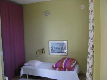 Bedroom-1a