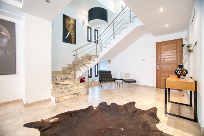 Image No.6-4 Bed Villa for sale