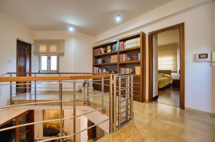 Image No.9-5 Bed Villa for sale