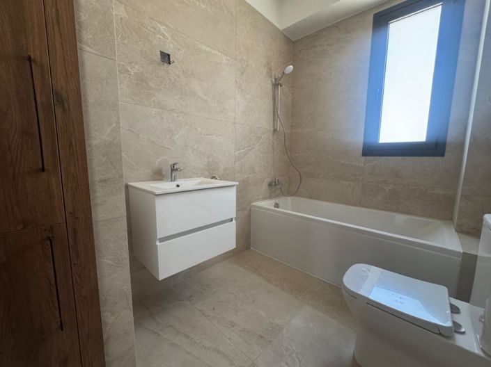 Image No.6-4 Bed Villa for sale
