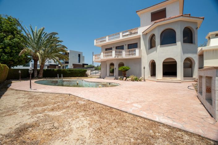 Image No.4-5 Bed Villa for sale