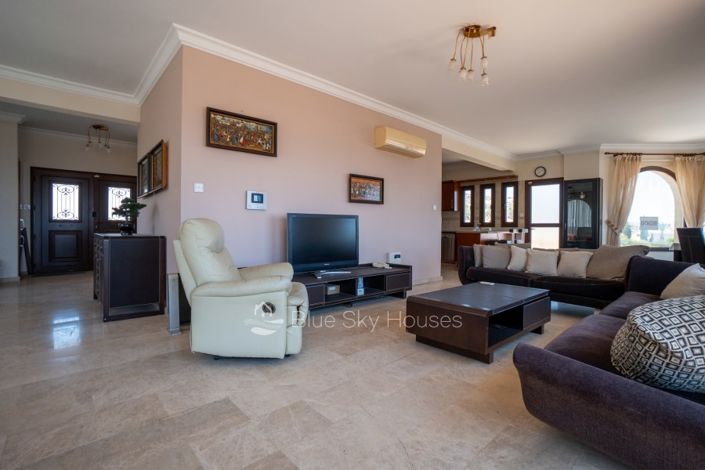 Image No.7-5 Bed Villa for sale