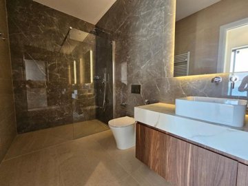 High-Rise Apartment For Sale  in  Agios Tychonas