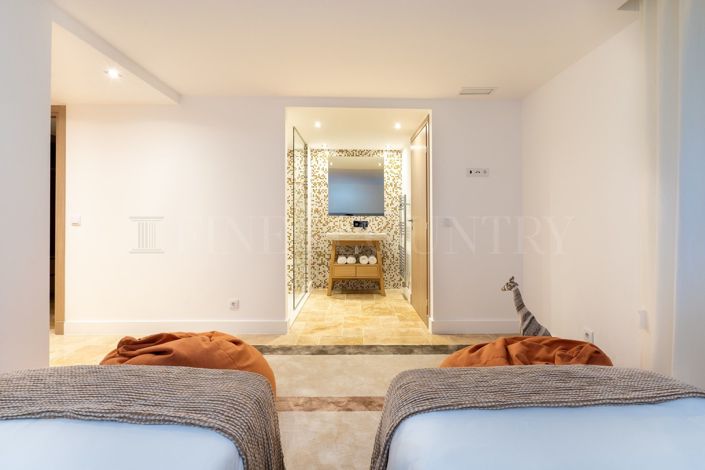 Image No.31-4 Bed Villa for sale