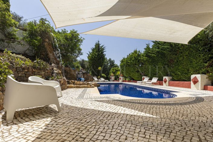 Image No.11-3 Bed Property for sale