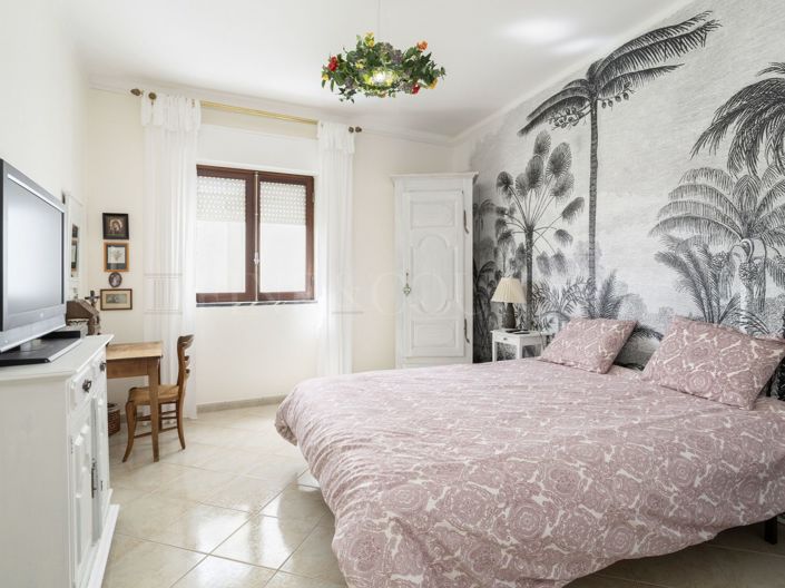 Image No.17-3 Bed Townhouse for sale