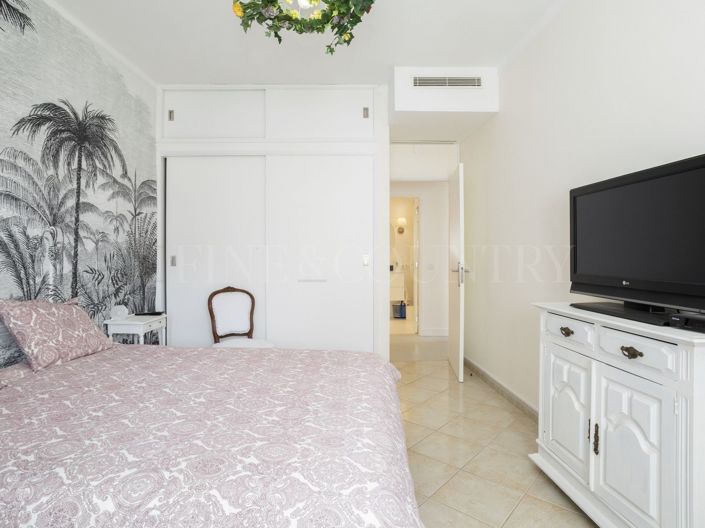 Image No.18-3 Bed Townhouse for sale