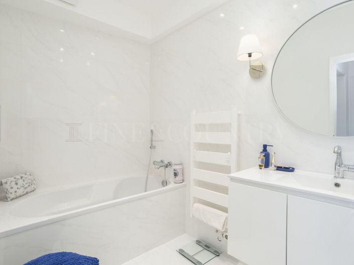 Image No.19-3 Bed Townhouse for sale