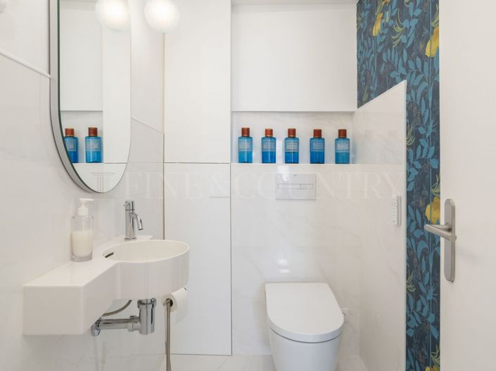 Image No.20-3 Bed Townhouse for sale