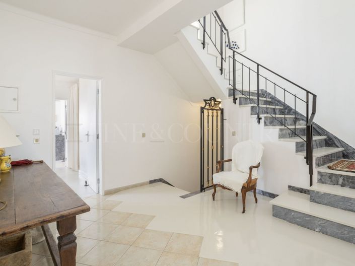 Image No.10-3 Bed Townhouse for sale