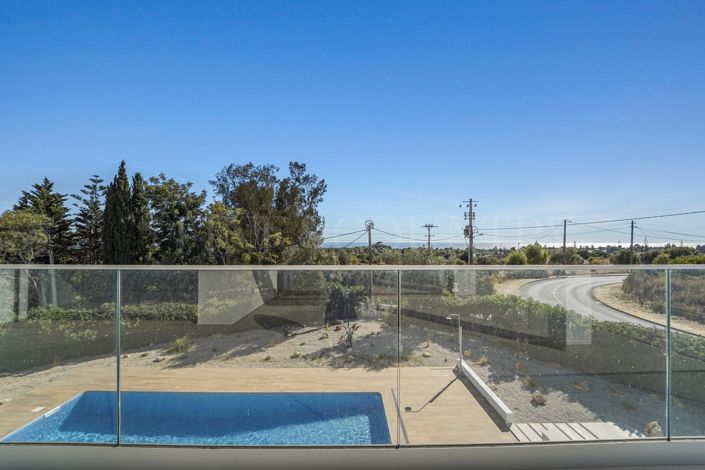 Image No.48-4 Bed Property for sale