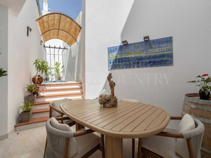 Image No.16-3 Bed Townhouse for sale