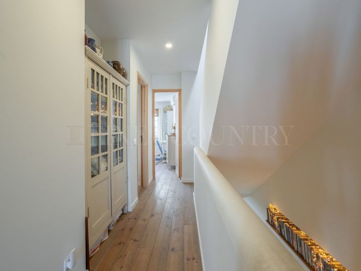 Image No.22-2 Bed Townhouse for sale