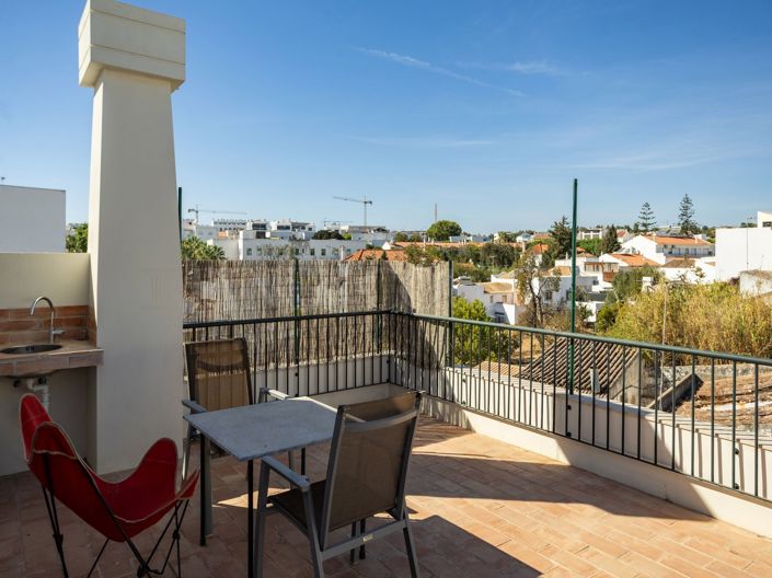 Image No.31-2 Bed Townhouse for sale
