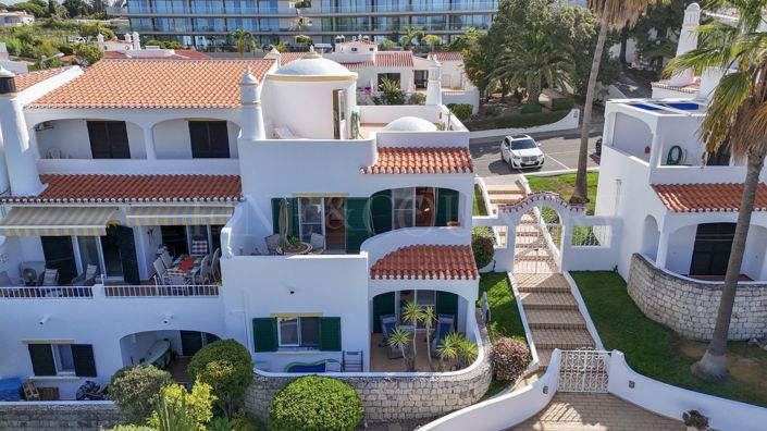 Image No.6-2 Bed Townhouse for sale