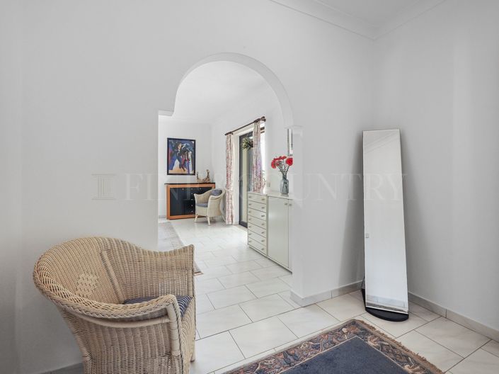 Image No.36-3 Bed Property for sale