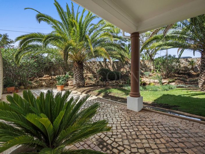 Image No.56-3 Bed Property for sale