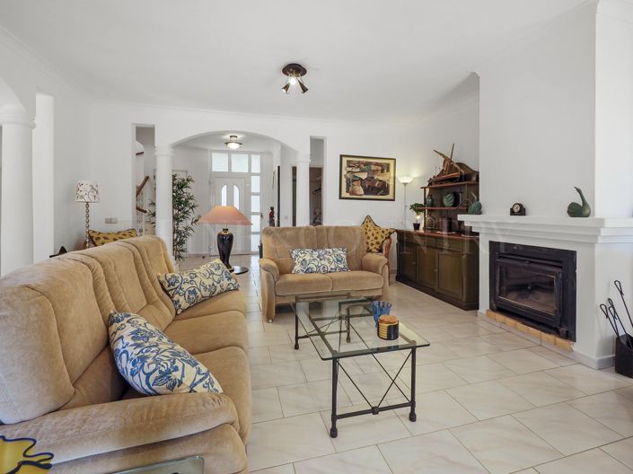 Image No.8-3 Bed Property for sale