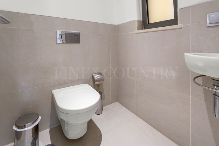 Image No.16-2 Bed Apartment for sale